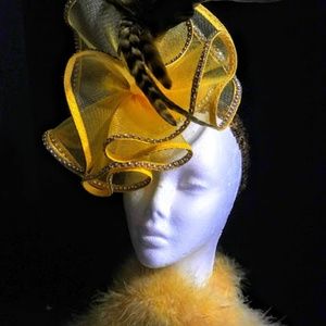 HAT/FASCINATOR